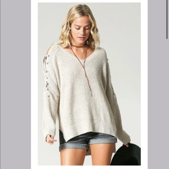 Kye Mi Cold Shoulder Oatmeal Waffle Tie Sweater S - Picture 2 of 10